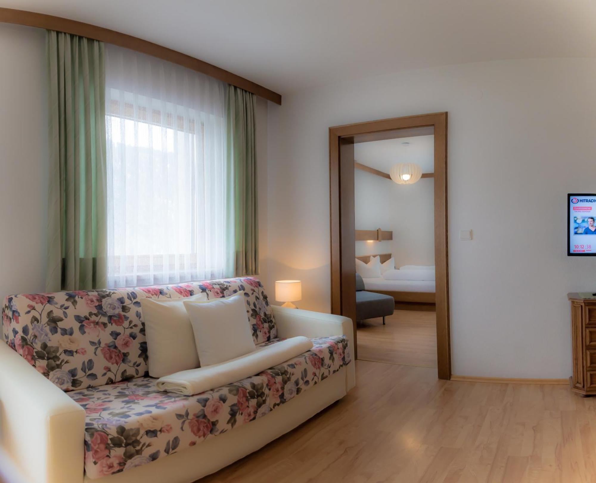 Das Alpenblick & Outdoor Lodge Nauders Dış mekan fotoğraf